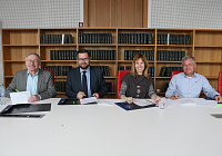 Memorandum on Strategic Partnership and Collaboration signed today between CEITEC MU and IOCB Prague