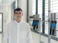 A new research group at CEITEC, led by Eric Glowacki, focuses on neurostimulation